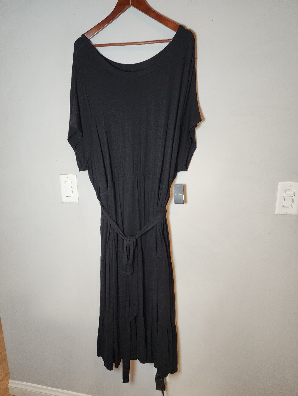 NWT Torrid Super Soft Jersey Tiered Short Sleeve Midi Dress Belt Pocket Black 5X